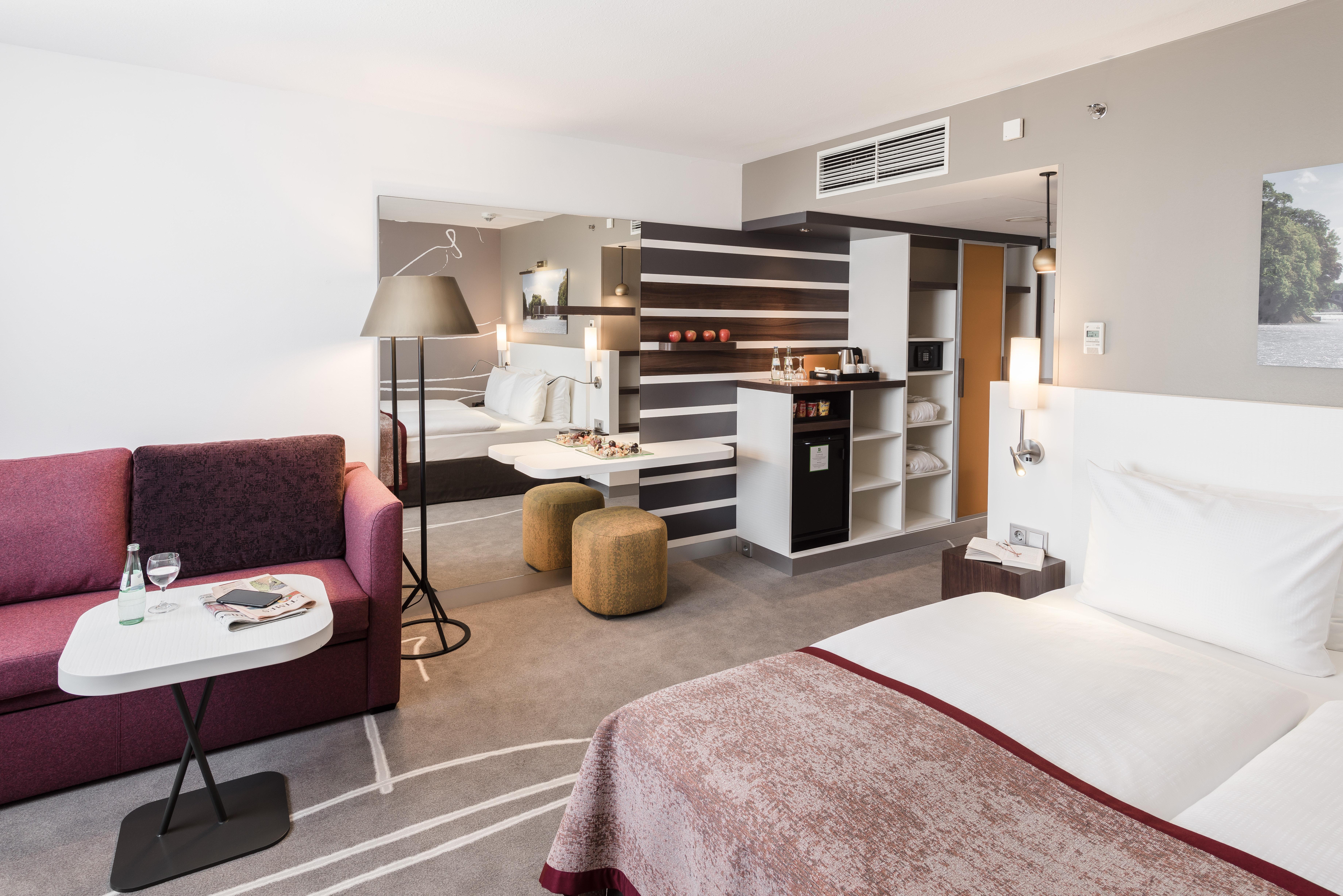 Centre By Ihg Hotel