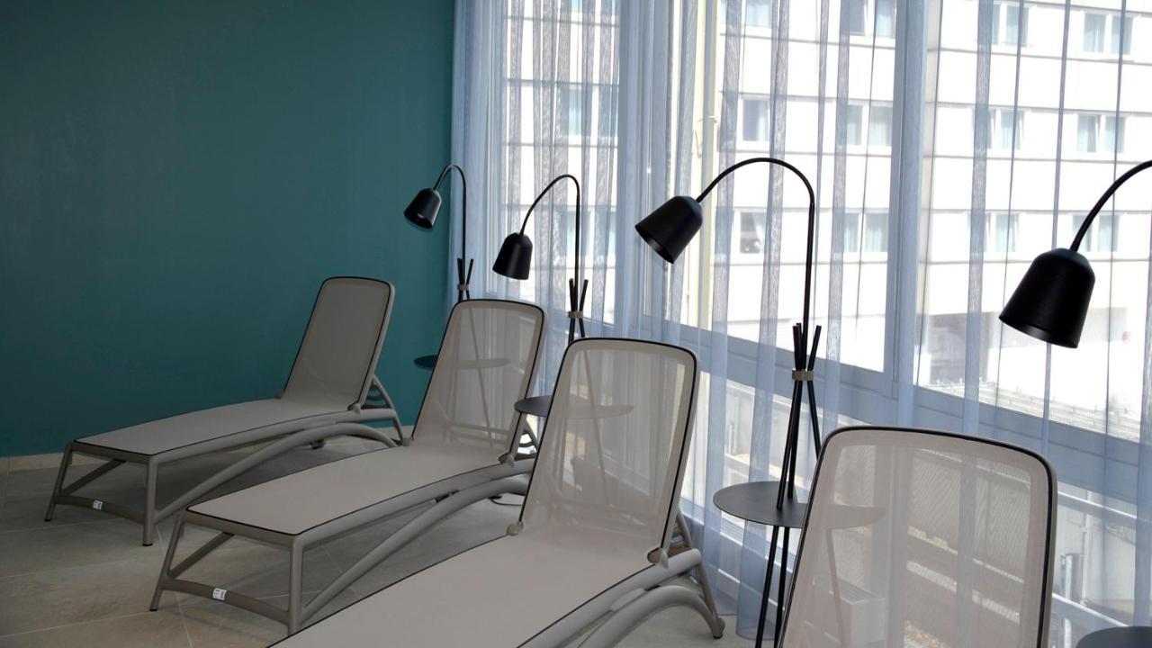 Centre By Ihg Hotel 4*